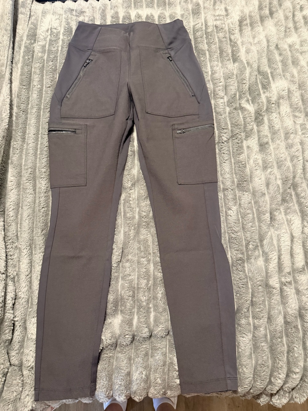Athleta Cargo Pants with Zip Pockets